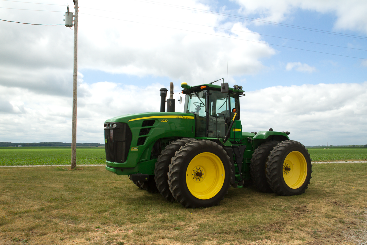 9230 John Deere - photo by Farm Focused